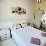 Nicosia's Diamond Daire
